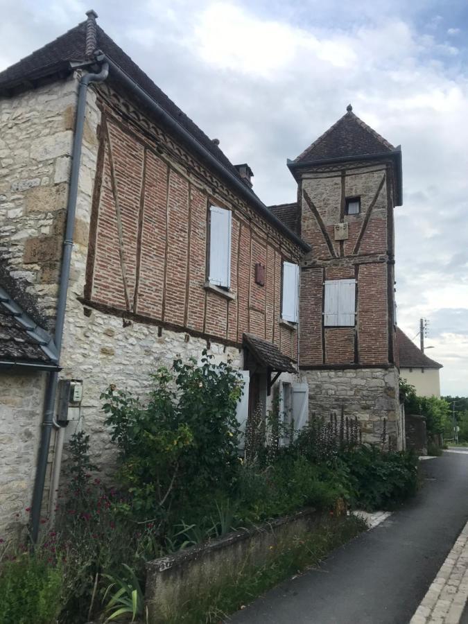 Le Pigeonnier Maison De Caractere Logement 4 Personnes La Maisonnette Renovee Logement 2 Personnes Floirac  Kültér fotó
